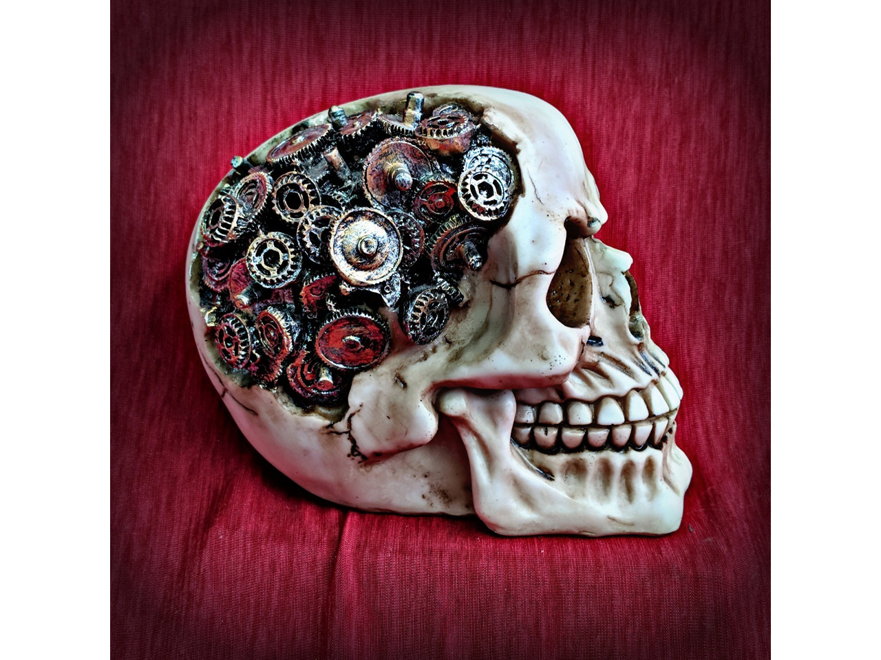 Clockwork Cranium Steampunk Skull Figure