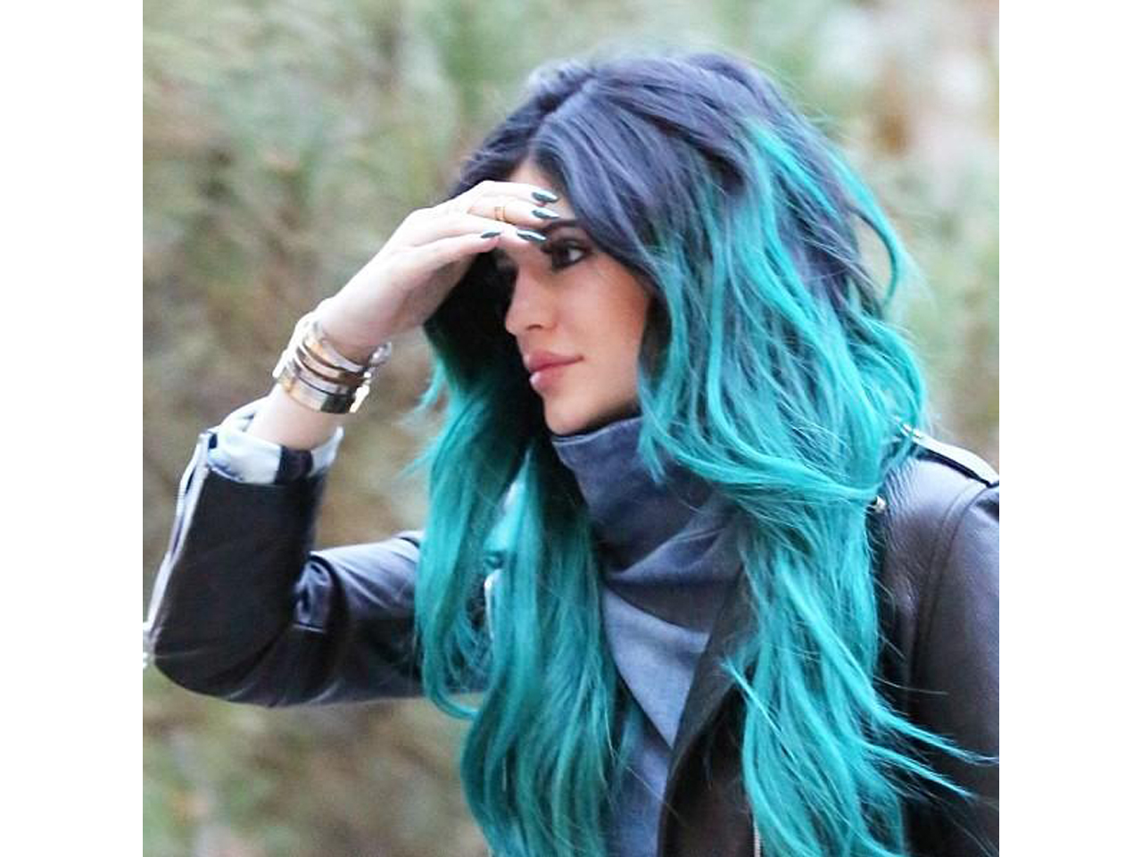 3. Vibrant Peacock Blue Hair Dye by RAW - wide 3
