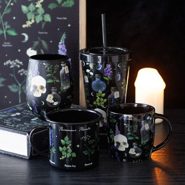 Venom & Vines Plastic Tumbler - Image 2